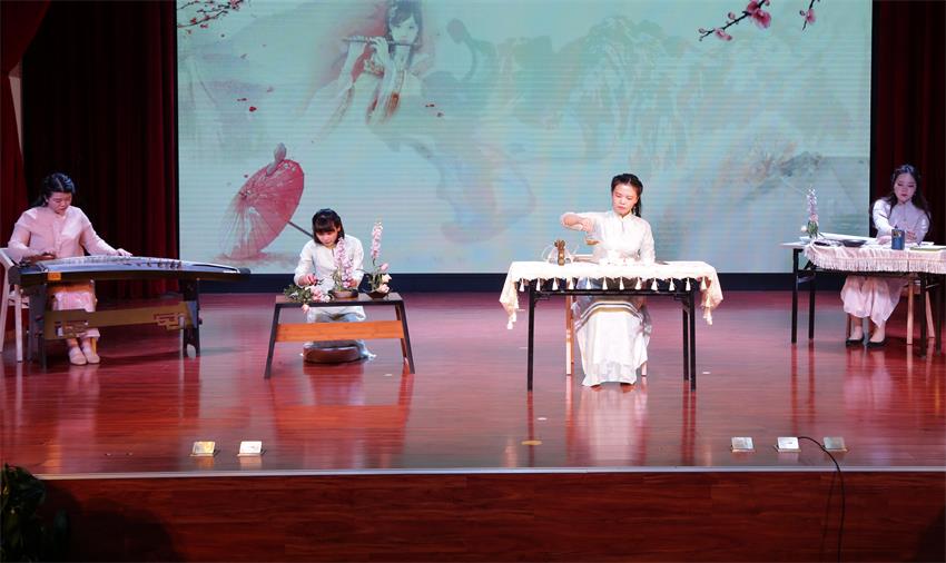 华体会线上平台,华体会（中国）2019年度工作动员大会---传统文化展示《茶花墨韵》